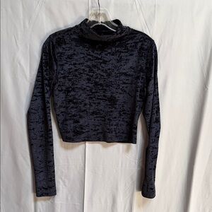 P13.Lululemon All Aligned Mock Neck Long Sleeve Crushed Velvet
6 PTP is 18”